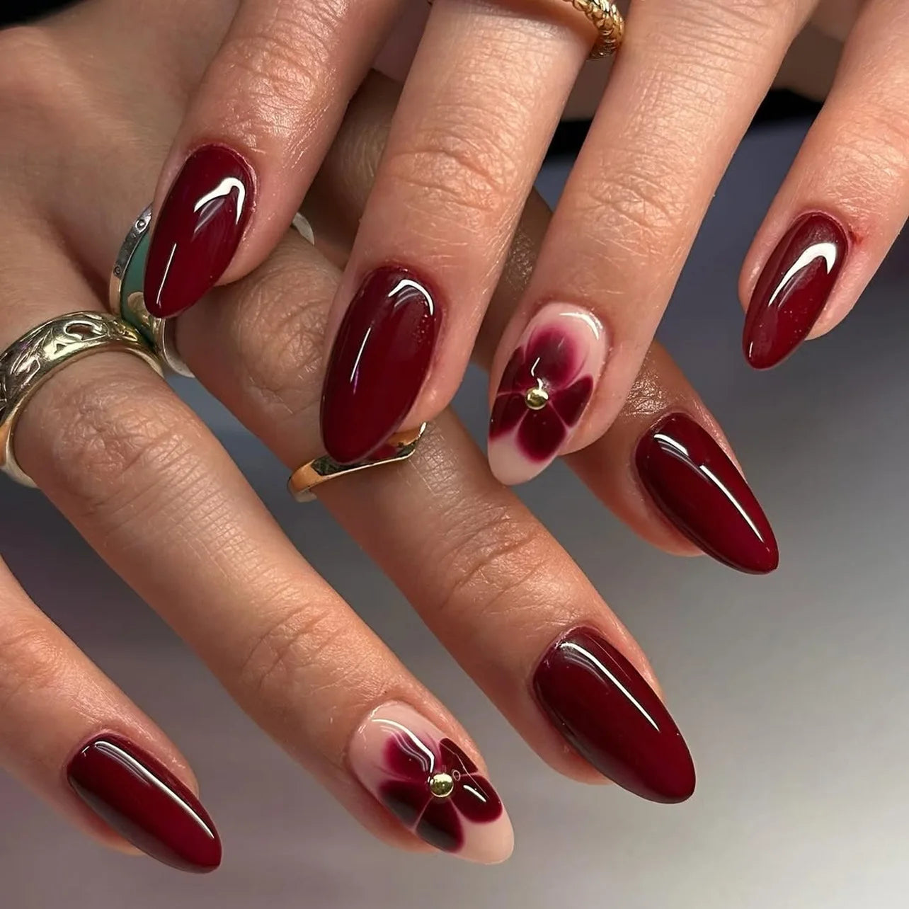 24pcs Pink Almond Press on Nails Flower Pattern False Nails Wearable Stick-on Nails Fake Nail Uñas Postizas Накладные Ногти 네일팁