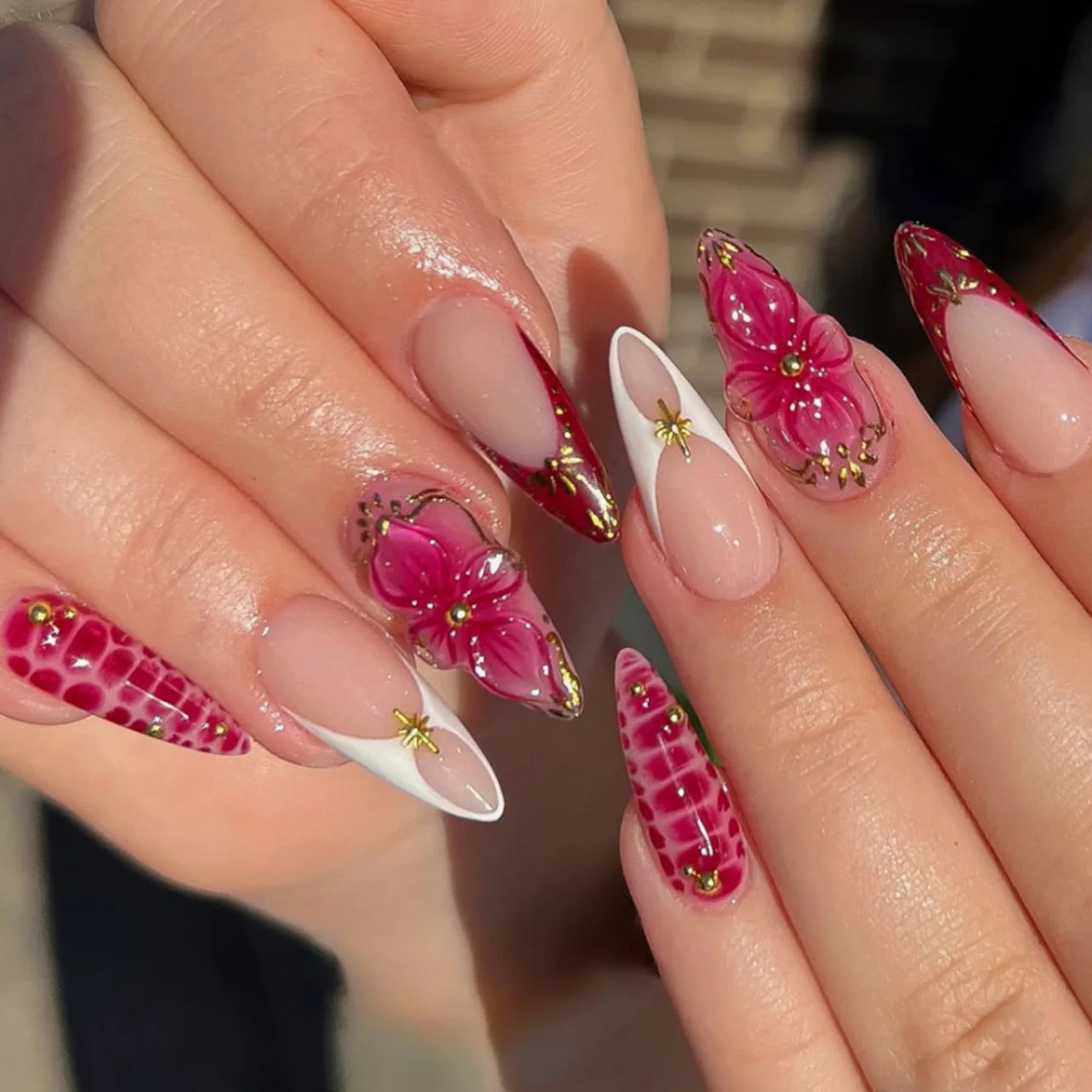 24pcs Pink Almond Press on Nails Flower Pattern False Nails Wearable Stick-on Nails Fake Nail Uñas Postizas Накладные Ногти 네일팁